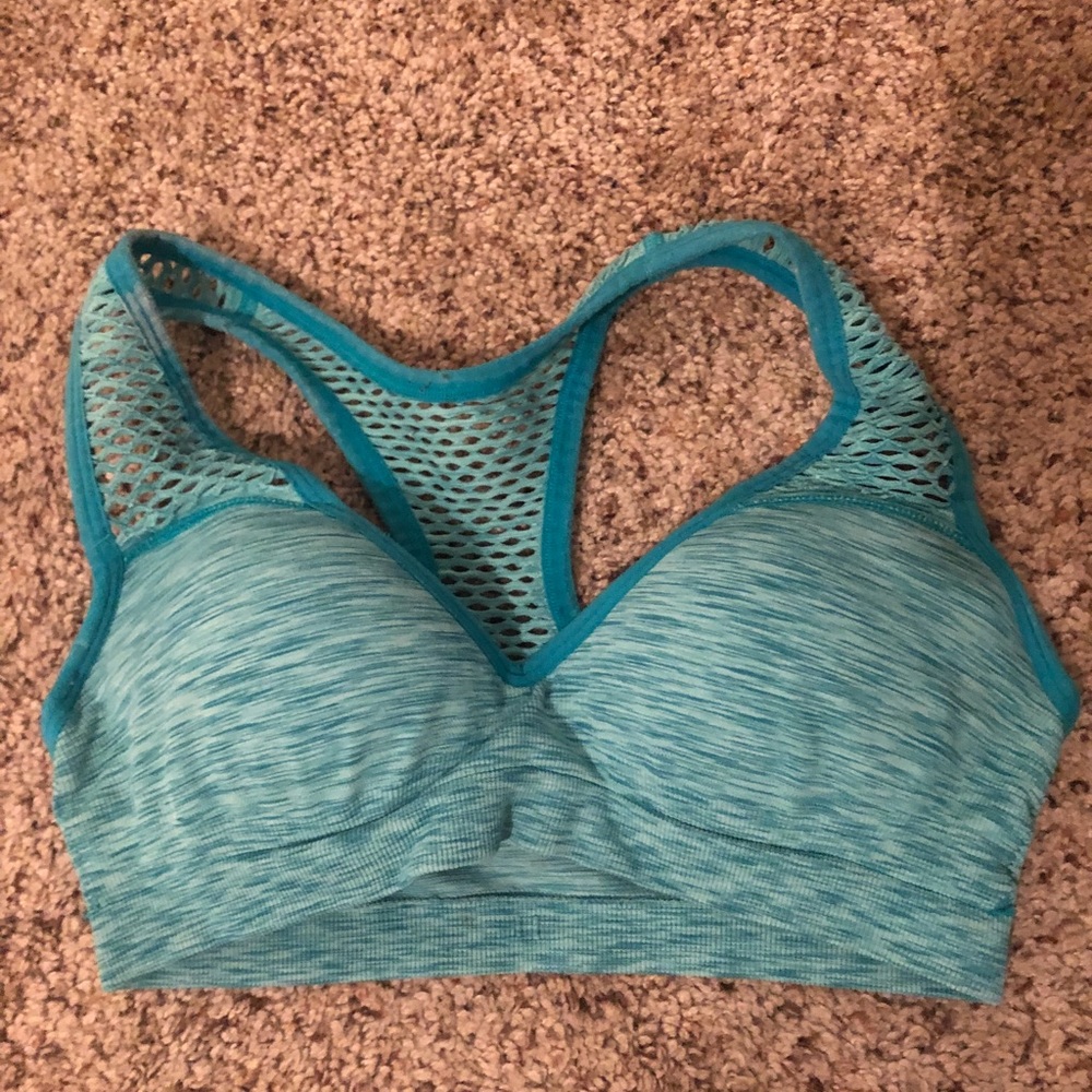 vs pink sports bra